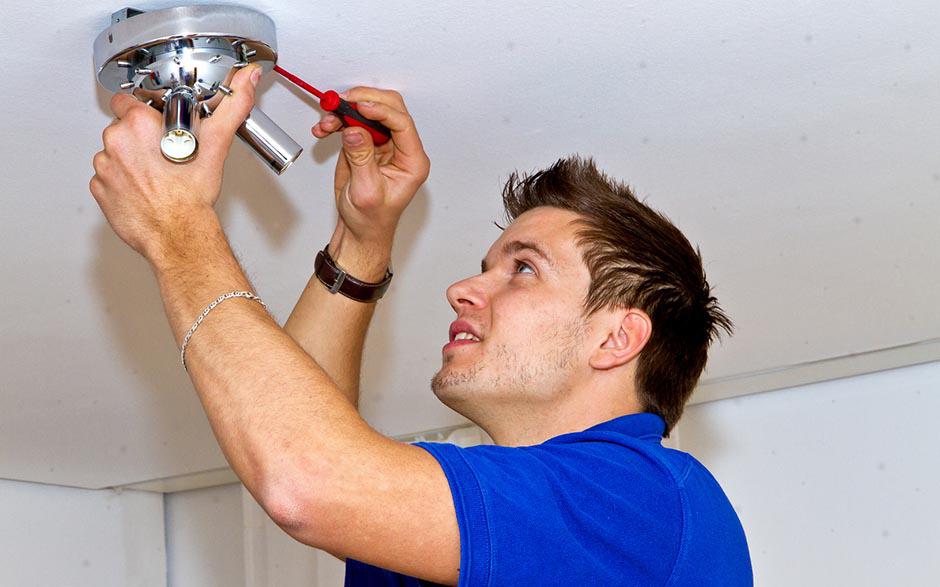 électricien installateur Paris 11